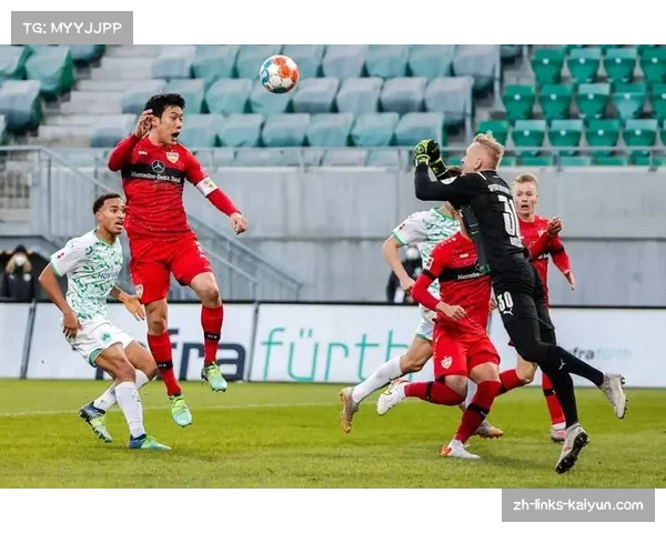 弗赖堡区域防守与盯人结合 成功冻结对方箭头人物 弗赖堡区域防守与盯人结合 成功冻结对方箭头人物